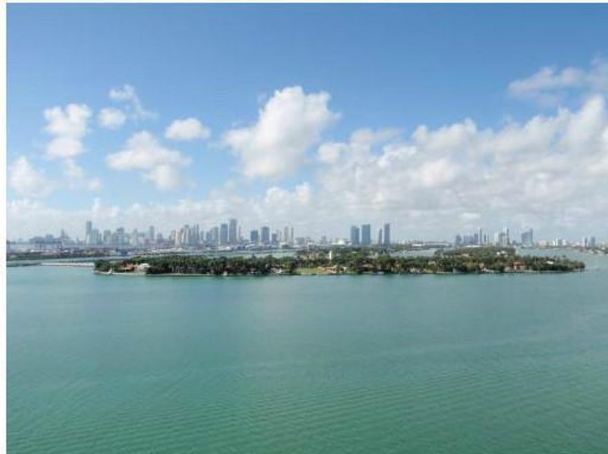 BAY VIEW 2/2 AT THE FLORIDIAN. SPECTACULAR BAY & DOWNTOWN VIEWS FROM 17th FLOOR FACING DIRECTLY TO STAR ISLAND. UNIT FEATURES  A SPLIT FLOOR PLAN, WASHER/ DRYER INSIDE THE UNIT. KITCHEN W/ GRANITE COUNTER TOPS & TILE Floors. LUXURY HIGH  RISE.FULL SERVICE  BUILDING. 2 POOLS,JACUZY, BARBEQUE AREA WITH GAZEBO, TENNIS COURT, FITNESS CENTER, CONVENIENCE STORE, VALET,  CONCIERGE AND 24 HOURS SECURITY.