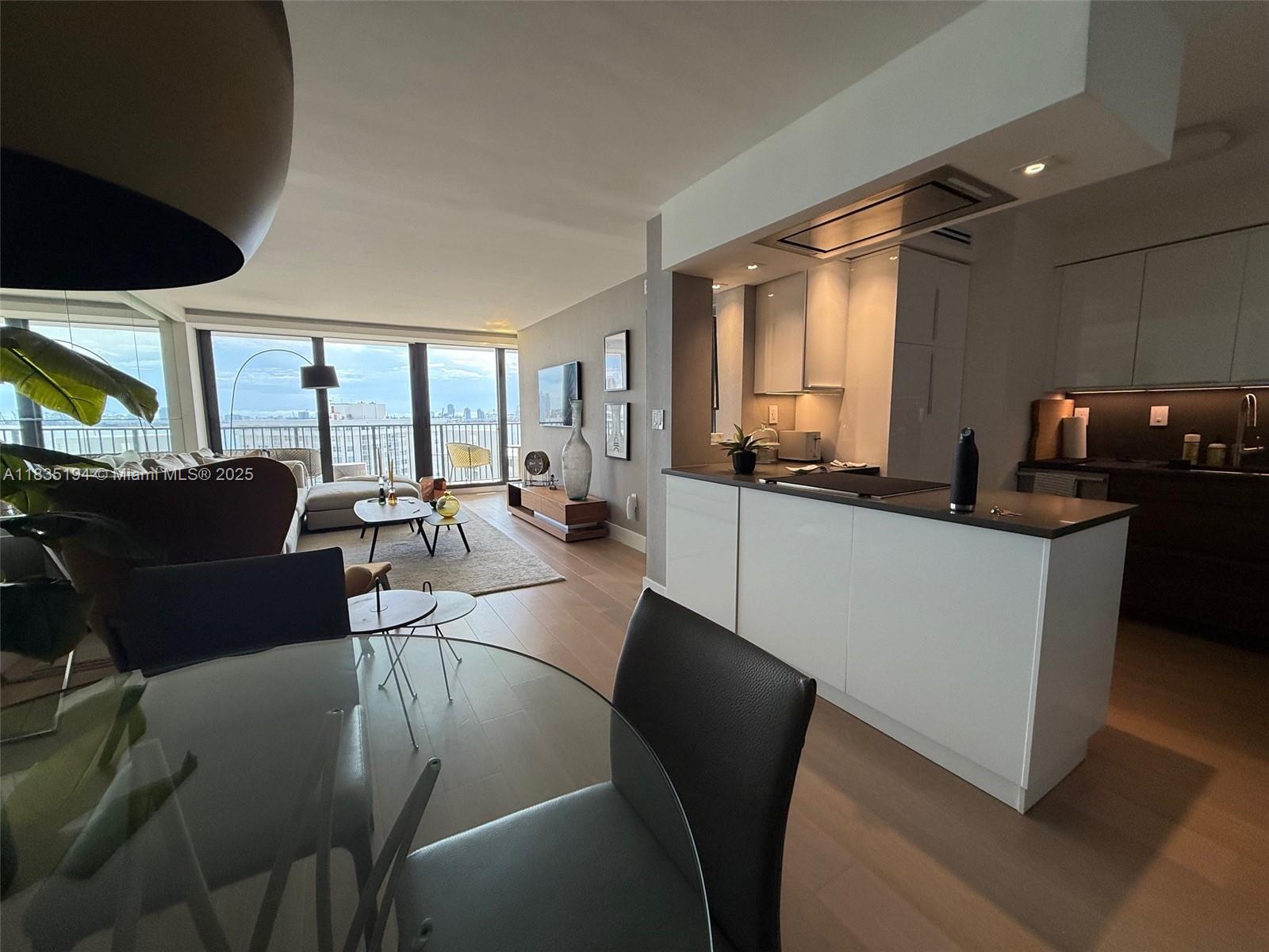 1450 Brickell Bay Dr 1809