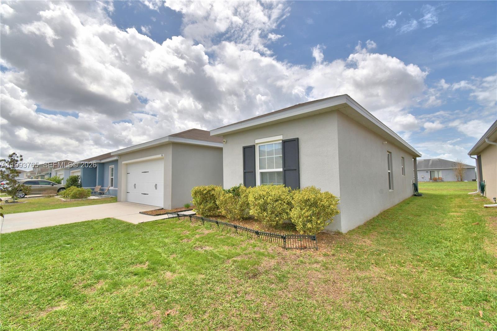 EAGLE LANDING PHASE I - Residential