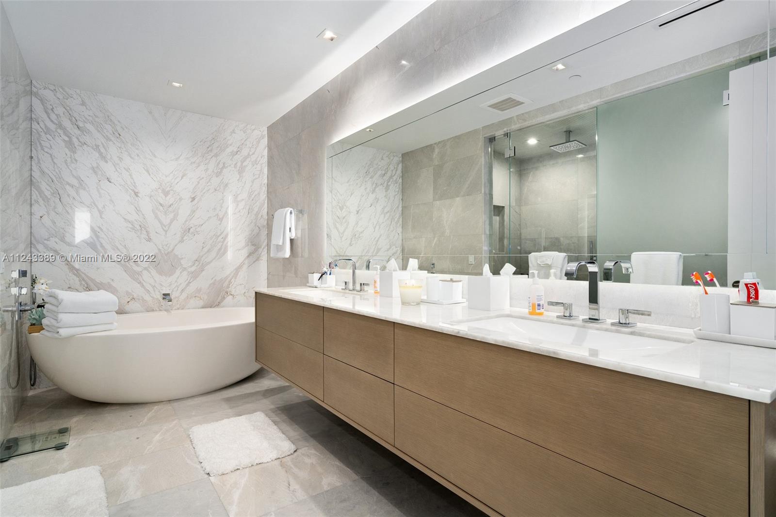 Turnberry Ocean Club - Residential Lease