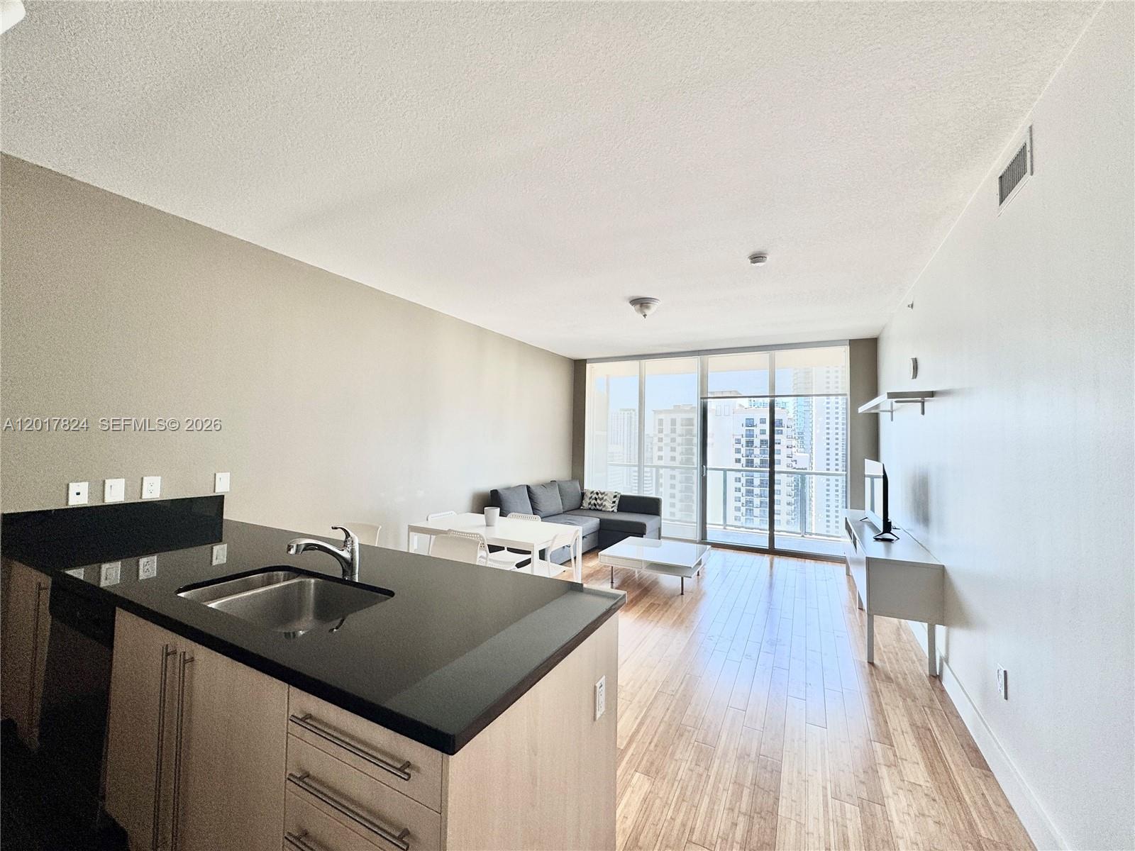 1111 SW 1st Ave 3524-N