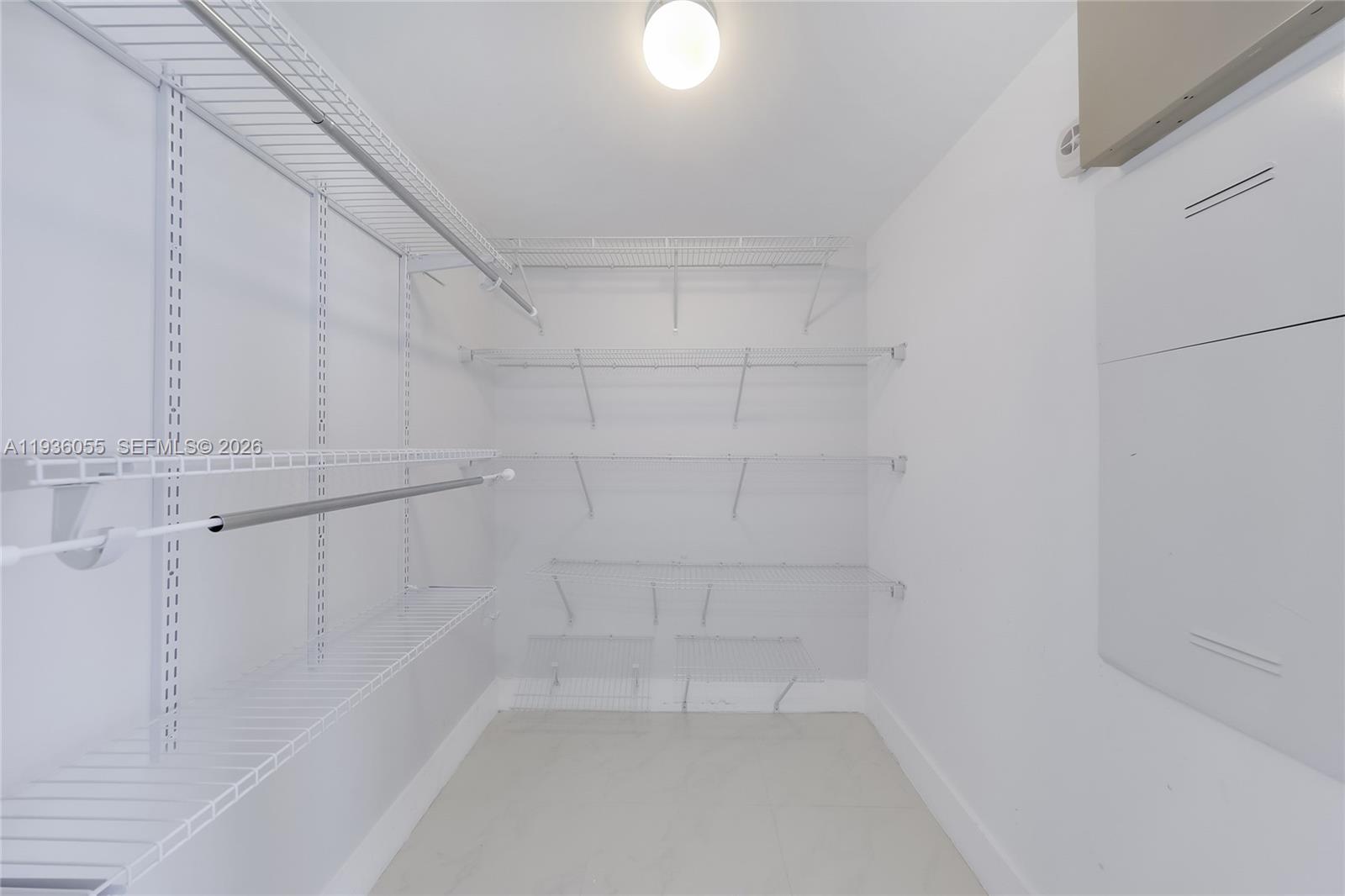 ICON BRICKELL NO TWO - Residential