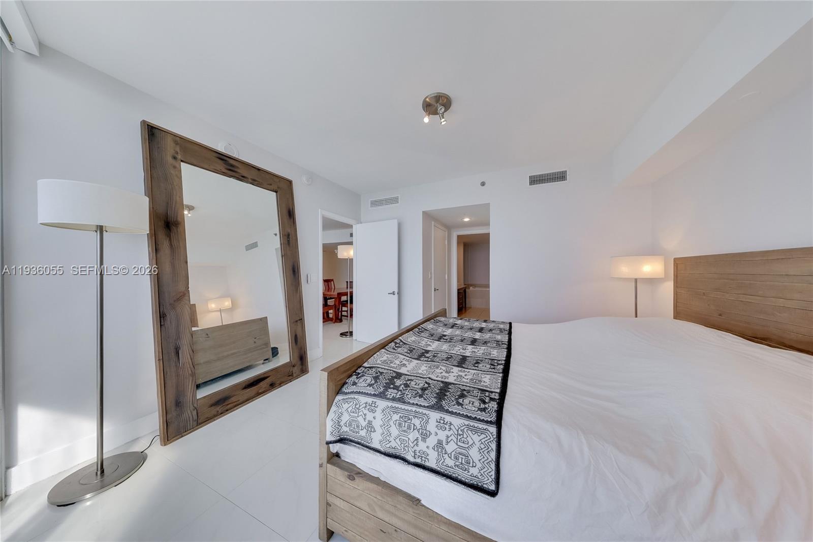 ICON BRICKELL NO TWO - Residential