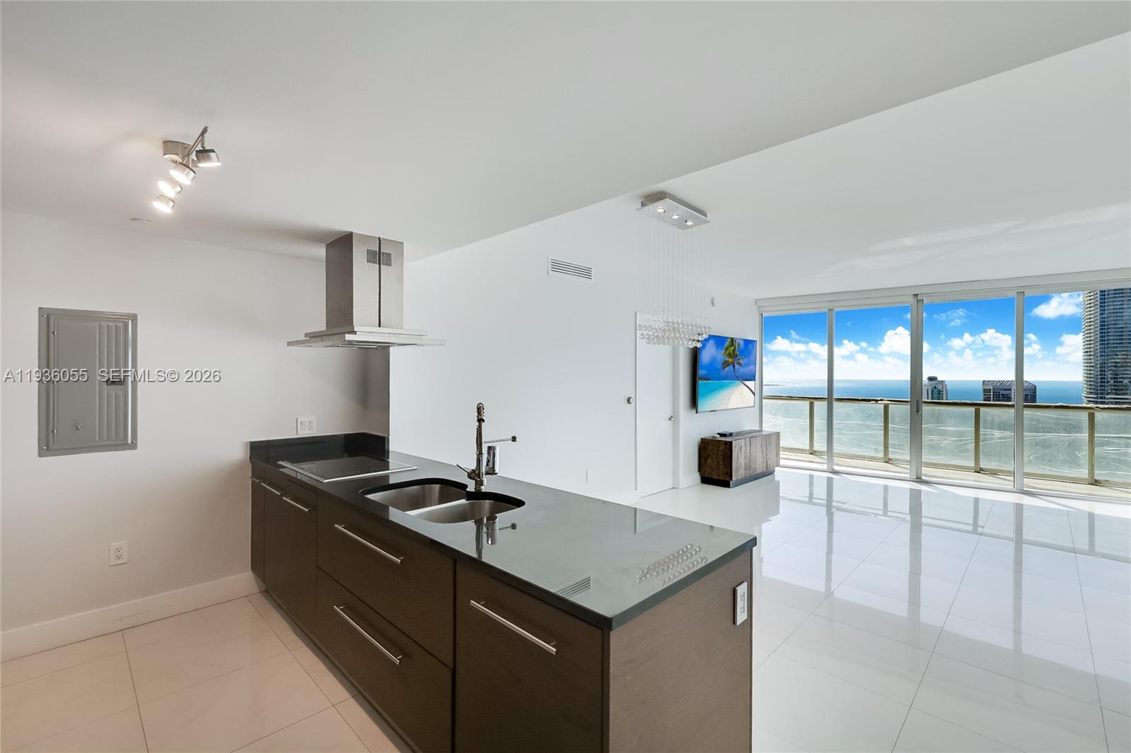 ICON BRICKELL NO TWO - Residential