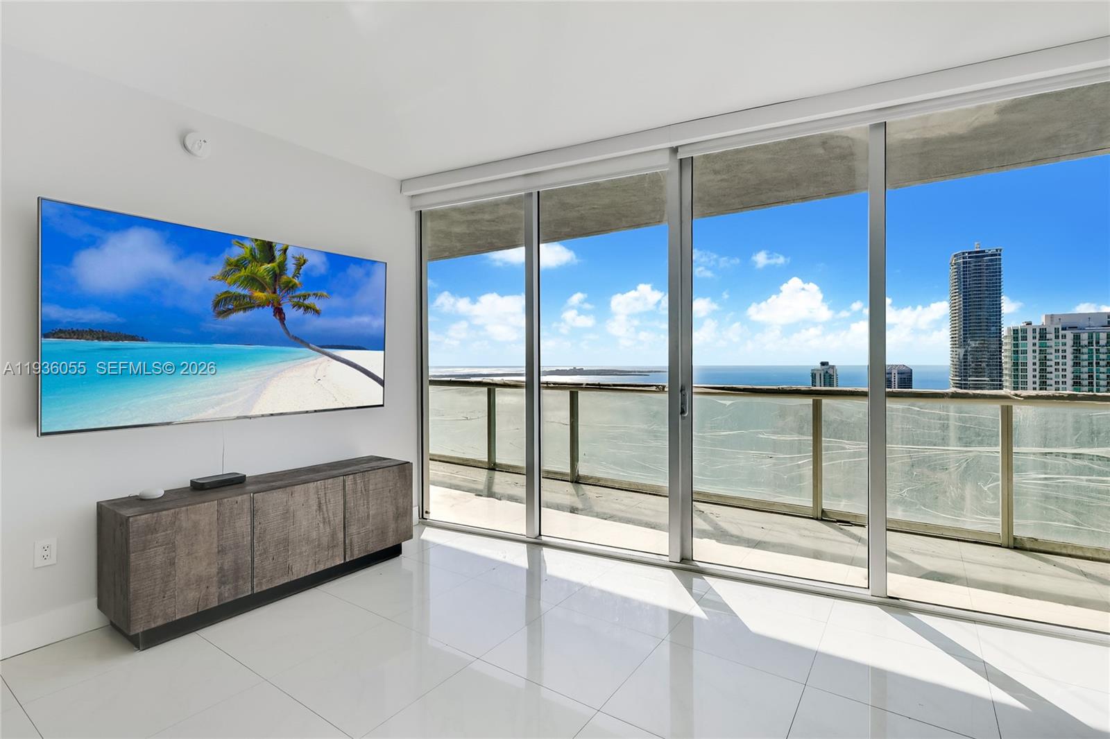 ICON BRICKELL NO TWO - Residential