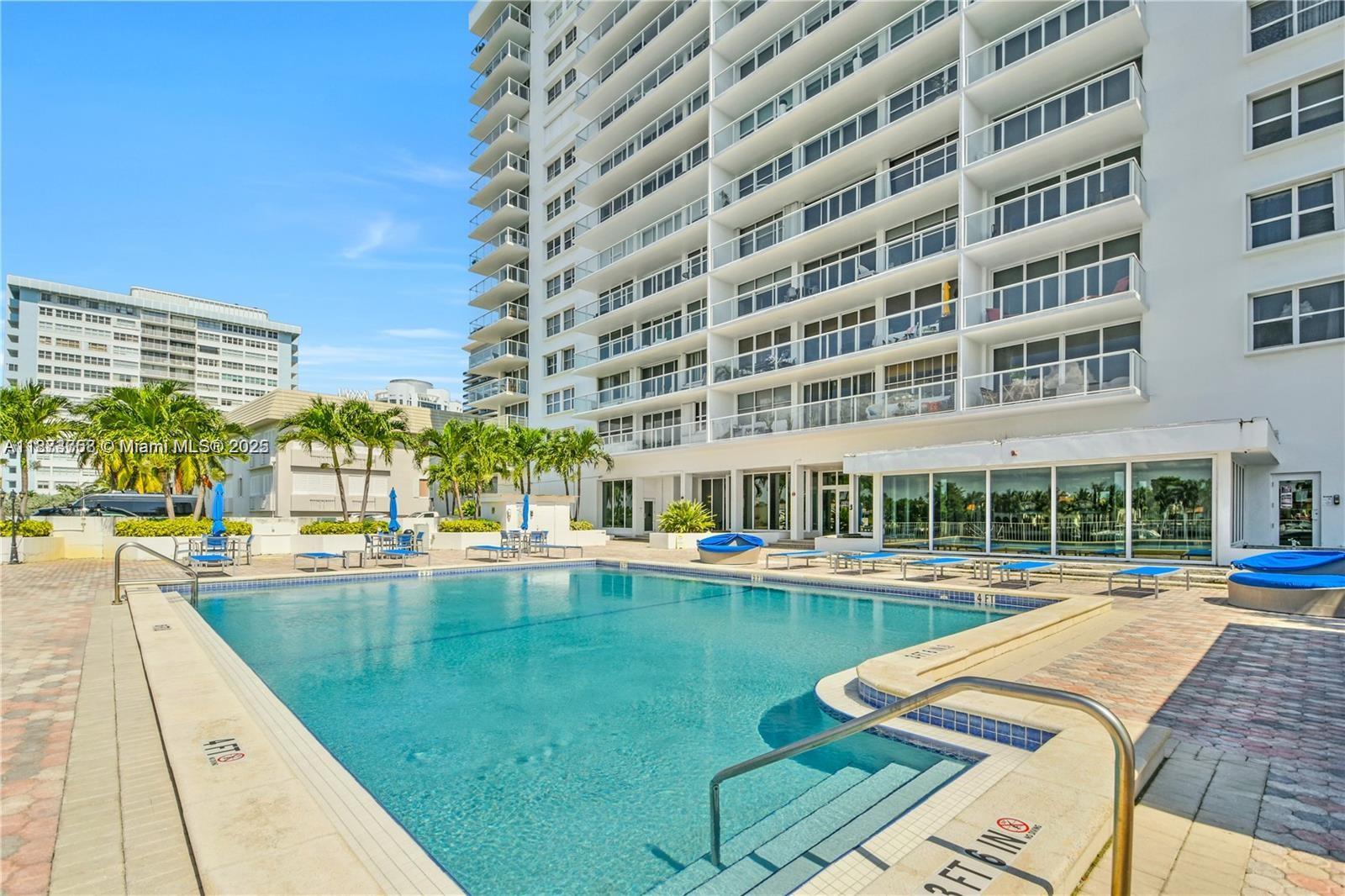 5750 Collins Ave 14A