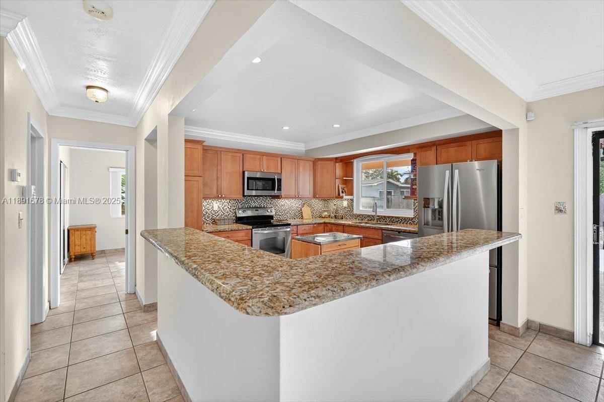 PEMBROKE LAKES SEC 5 - Residential
