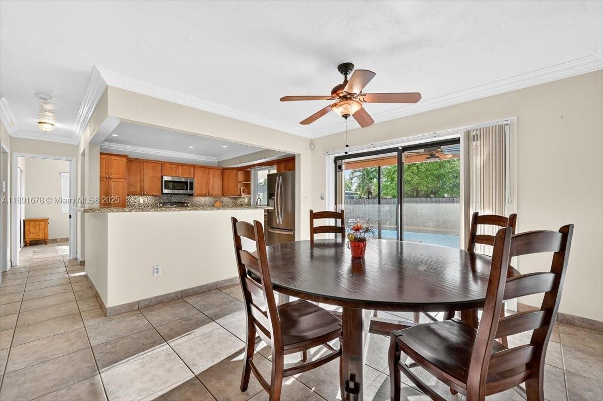 PEMBROKE LAKES SEC 5 - Residential