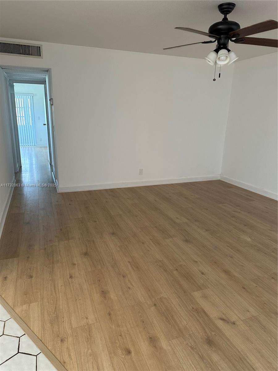 KINGS POINT SAXONY CONDOS - Residential