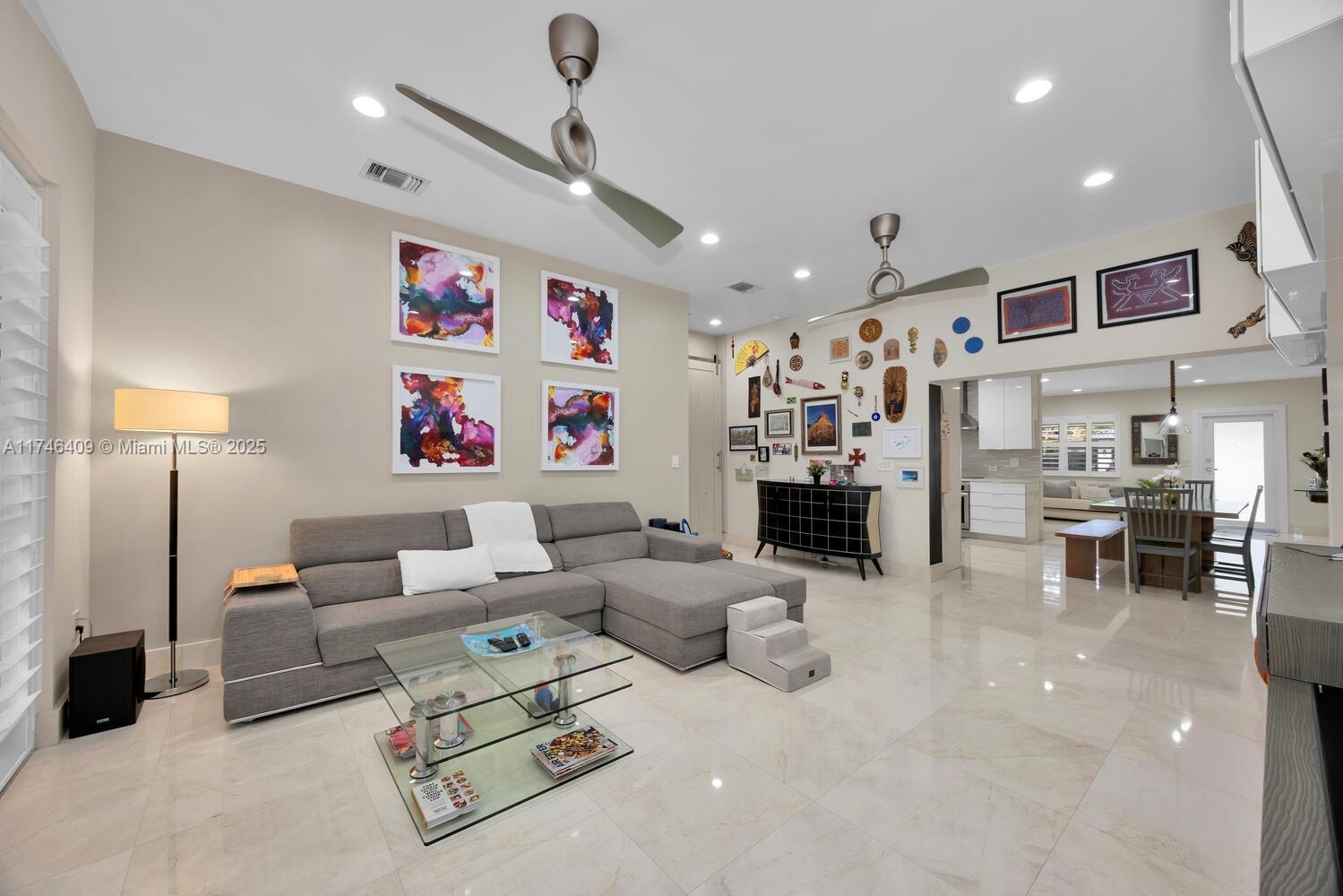 CORAL ESTATES - Residential