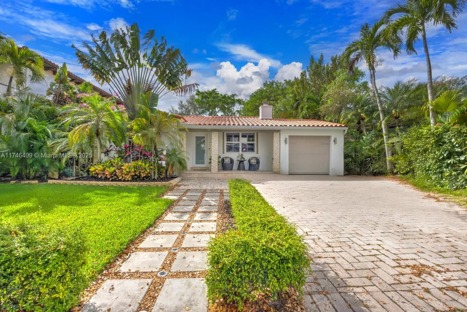 Coral Gables, Florida 33134, United States, 5 Bedrooms Bedrooms, ,4 BathroomsBathrooms,Residential,Active,77291