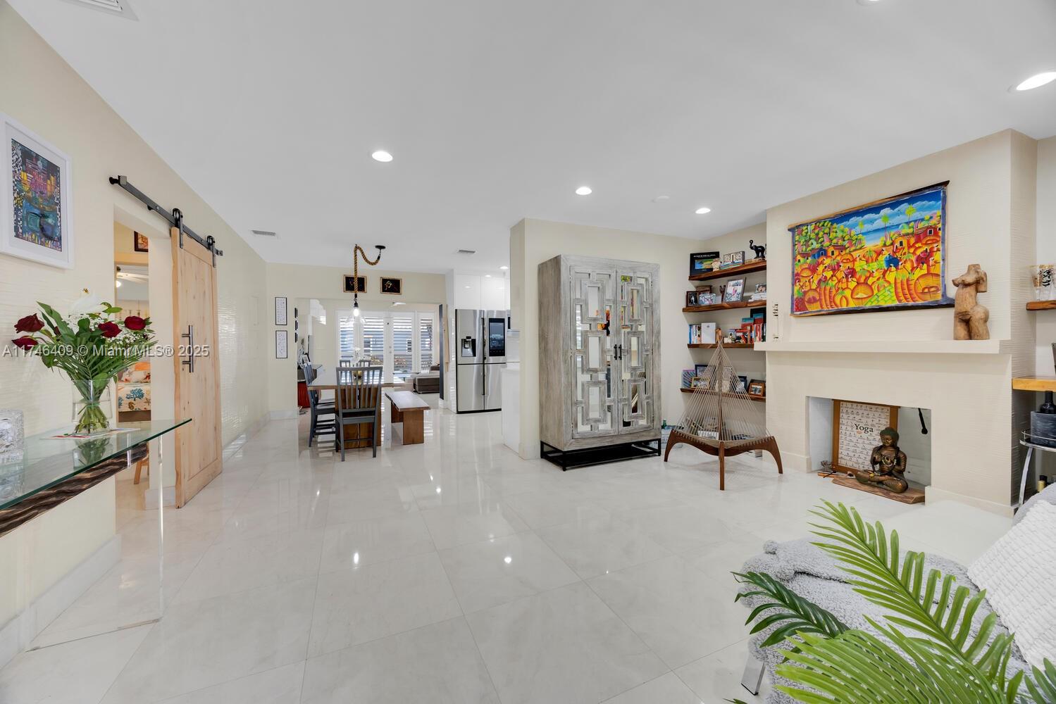 CORAL ESTATES - Residential