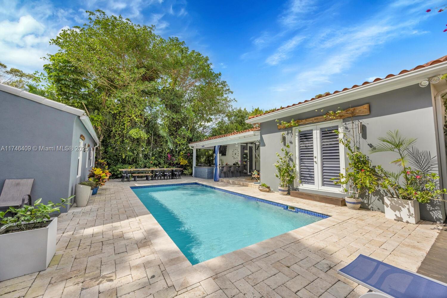 Property for Sale at 704 Madeira Ave, Coral Gables, Broward County, Florida - Bedrooms: 5 
Bathrooms: 4  - $2,275,000