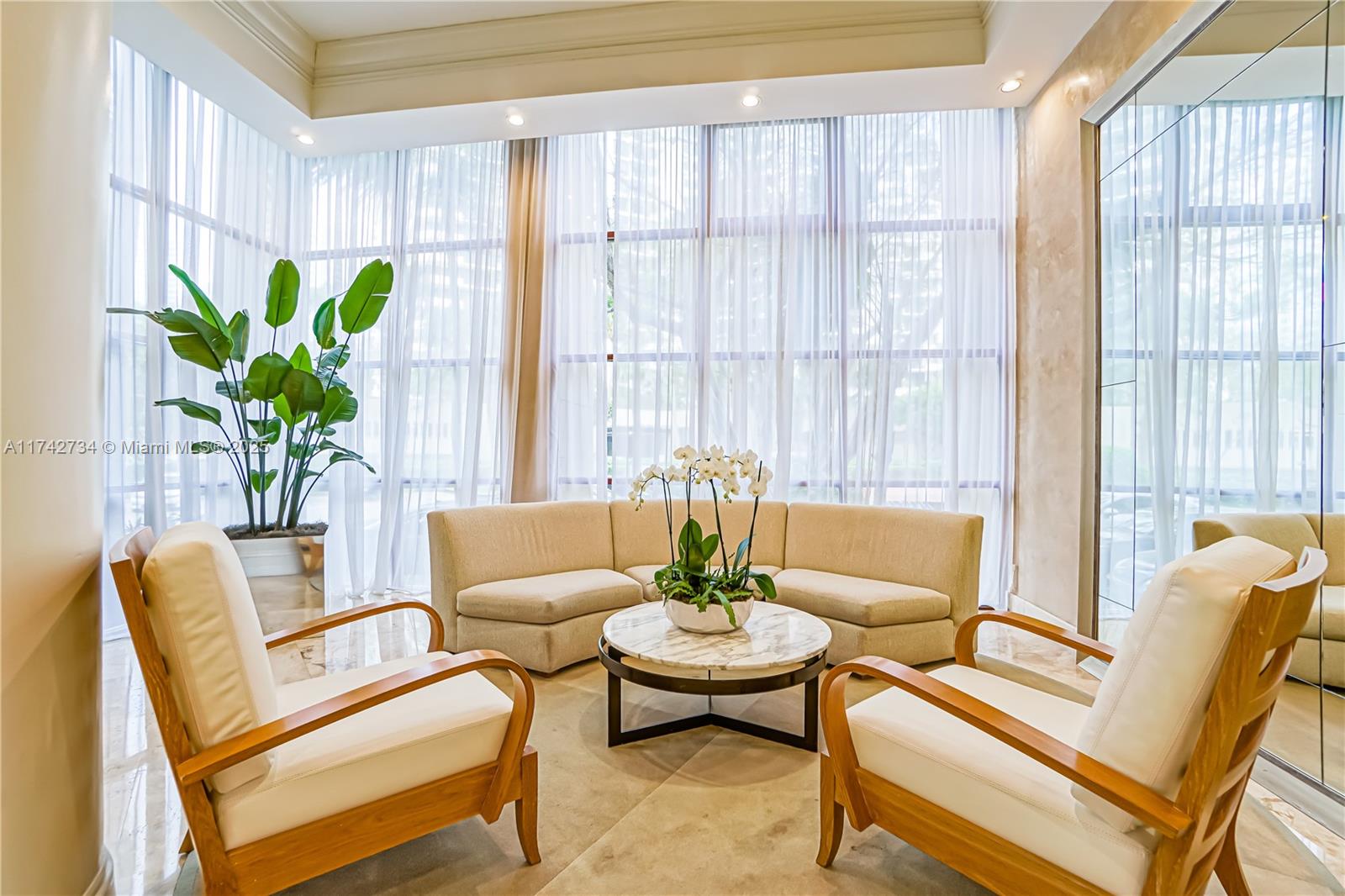 ISOLA CONDO - Residential Lease