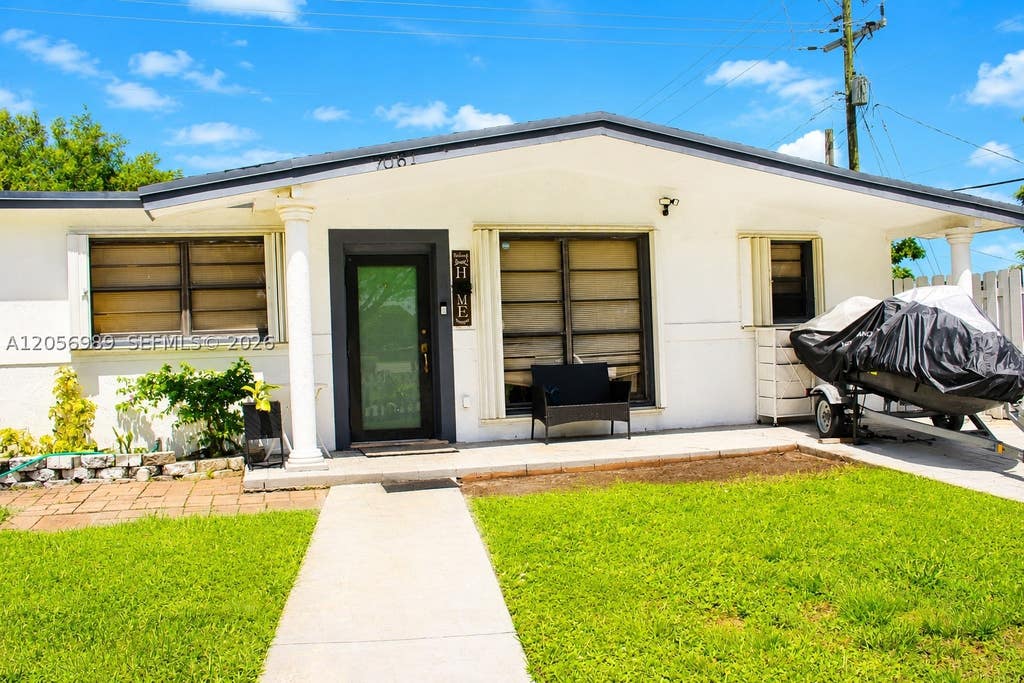 Photo of 7061 Moseley St, Hollywood, FL 33024 (MLS # A12056989)