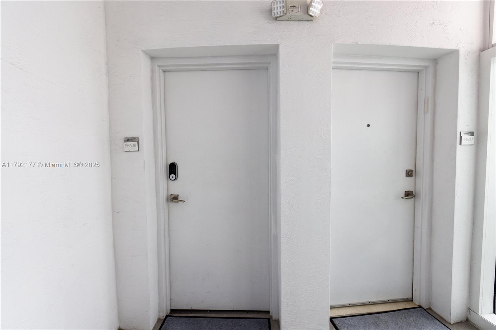 REGATTA AT INDIAN CREEK C - Residential Lease