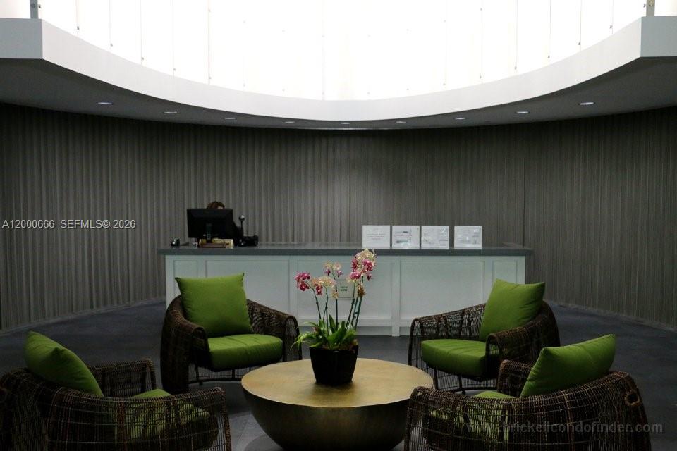 IVY CONDO - Residential Lease