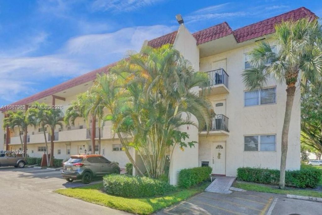 Photo of 8901 S Hollybrook Blvd #206, Hollywood, FL 33025 (MLS # A11987982)