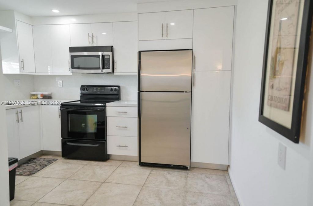 Photo of 8901 S Hollybrook Blvd #206, Hollywood, FL 33025 (MLS # A11987982)