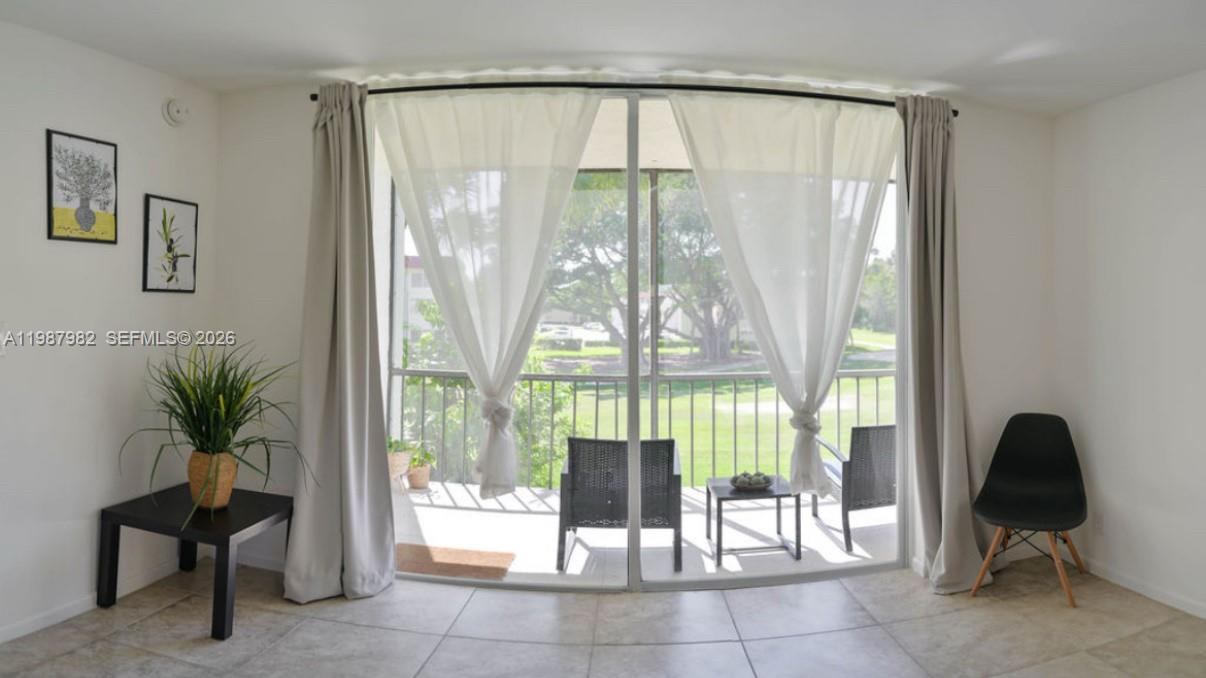 HOLLYBROOK GOLF AND TENNIS - Residential Lease