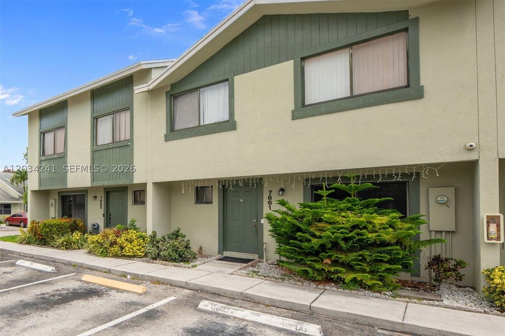 Photo of 7661 NW 38th Ct, Sunrise, FL 33351 (MLS # A12034241)