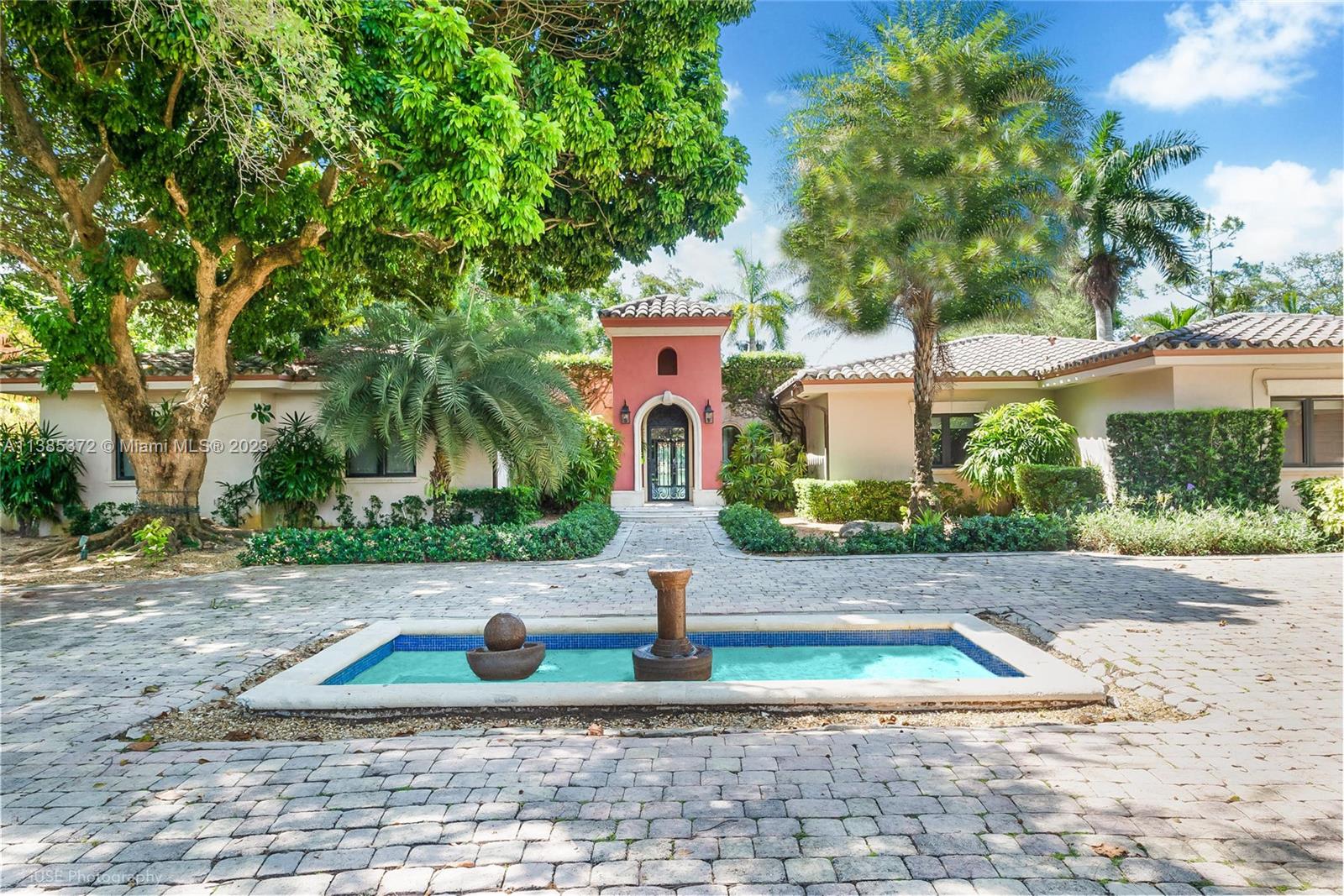 Privacy and serenity abound in this lake-front gated acre home in gated Hammock Lakes 2. Large living, dining and family room framed by pool patio and lake views. 3/3 bedroom wing in main home plus 1/1 convertible, plus office and built in bar room. 3 car garage or 1/1 garage apartment plus 2 car garage. Expansive and private grounds from which to enjoy pool and lake. Rental availible for 6 months, until year end 2023.
