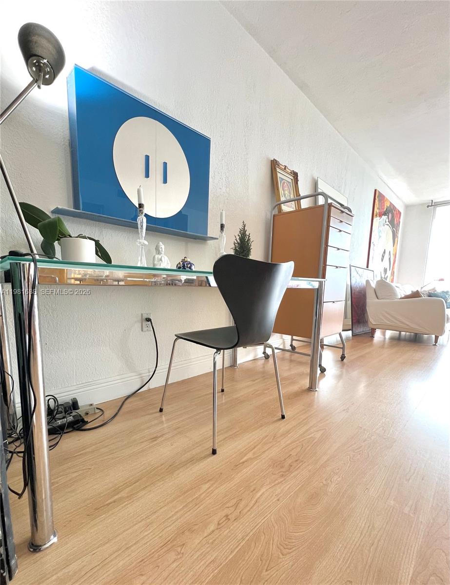 ISLAND POINTE CONDO - Residential