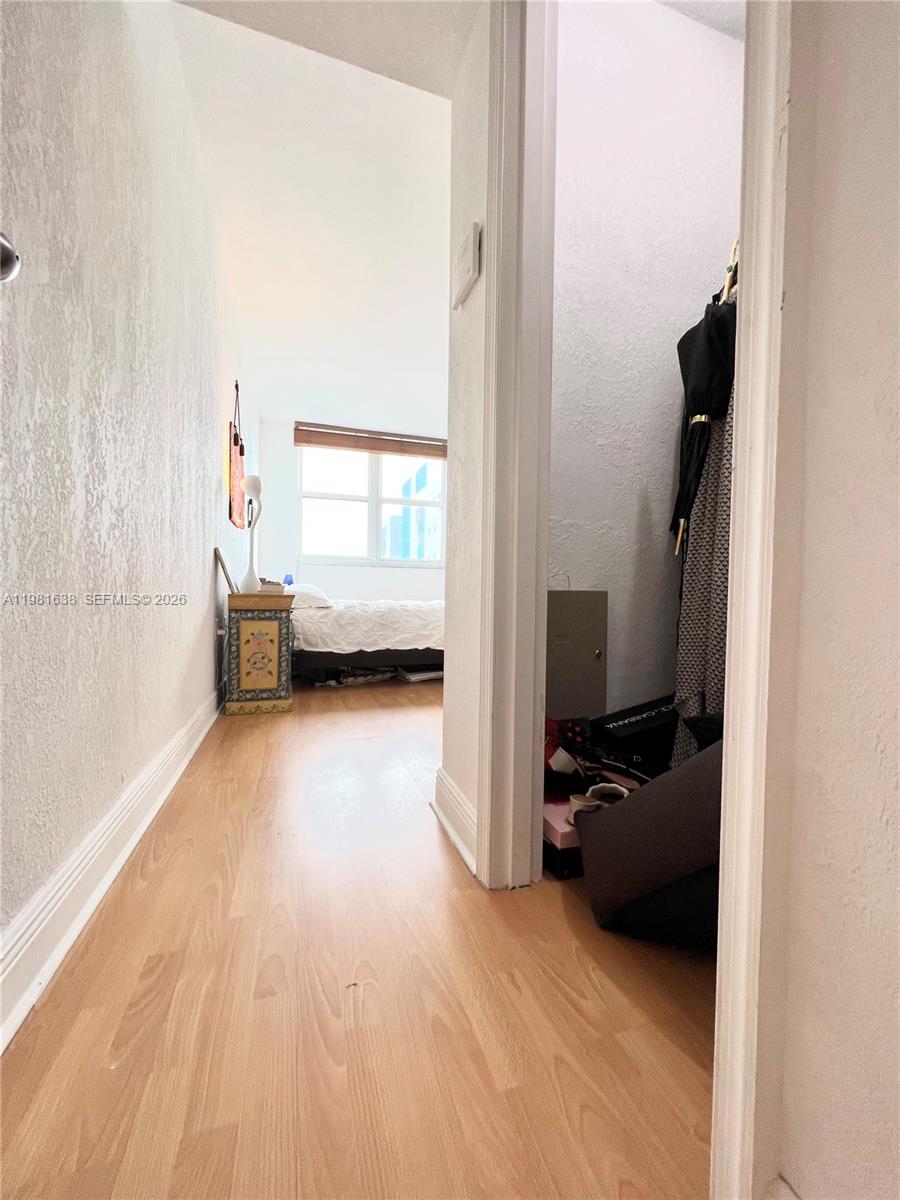 ISLAND POINTE CONDO - Residential