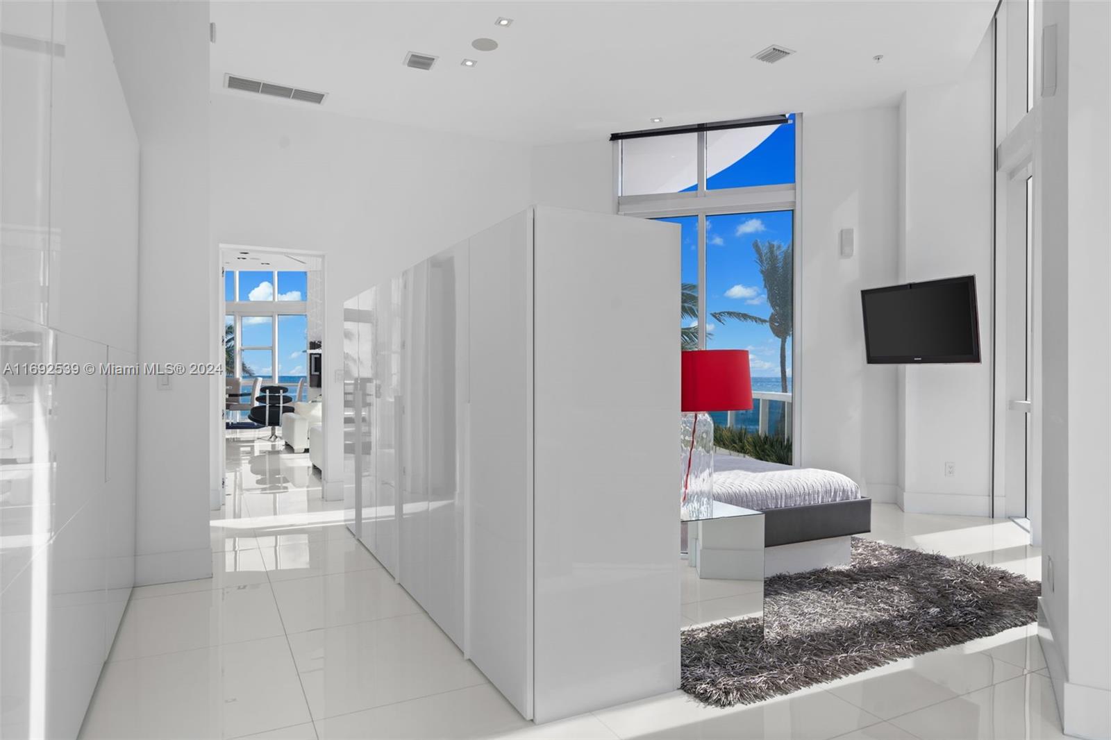 TRUMP ROYALE CONDO - Residential