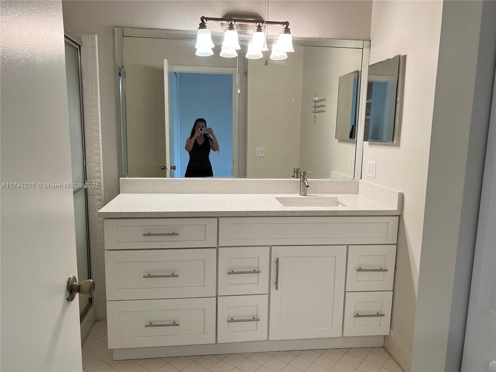 ALEXANDRA VILLAGE CONDO - Residential Lease