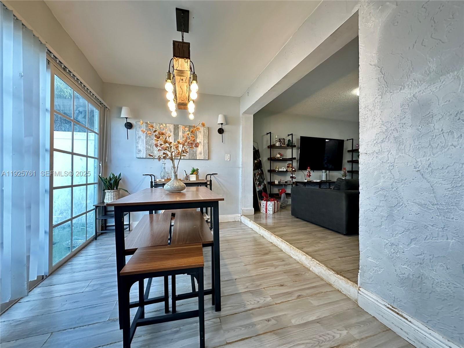 ORIOLE GOLF & TENNIS CLUB - Residential