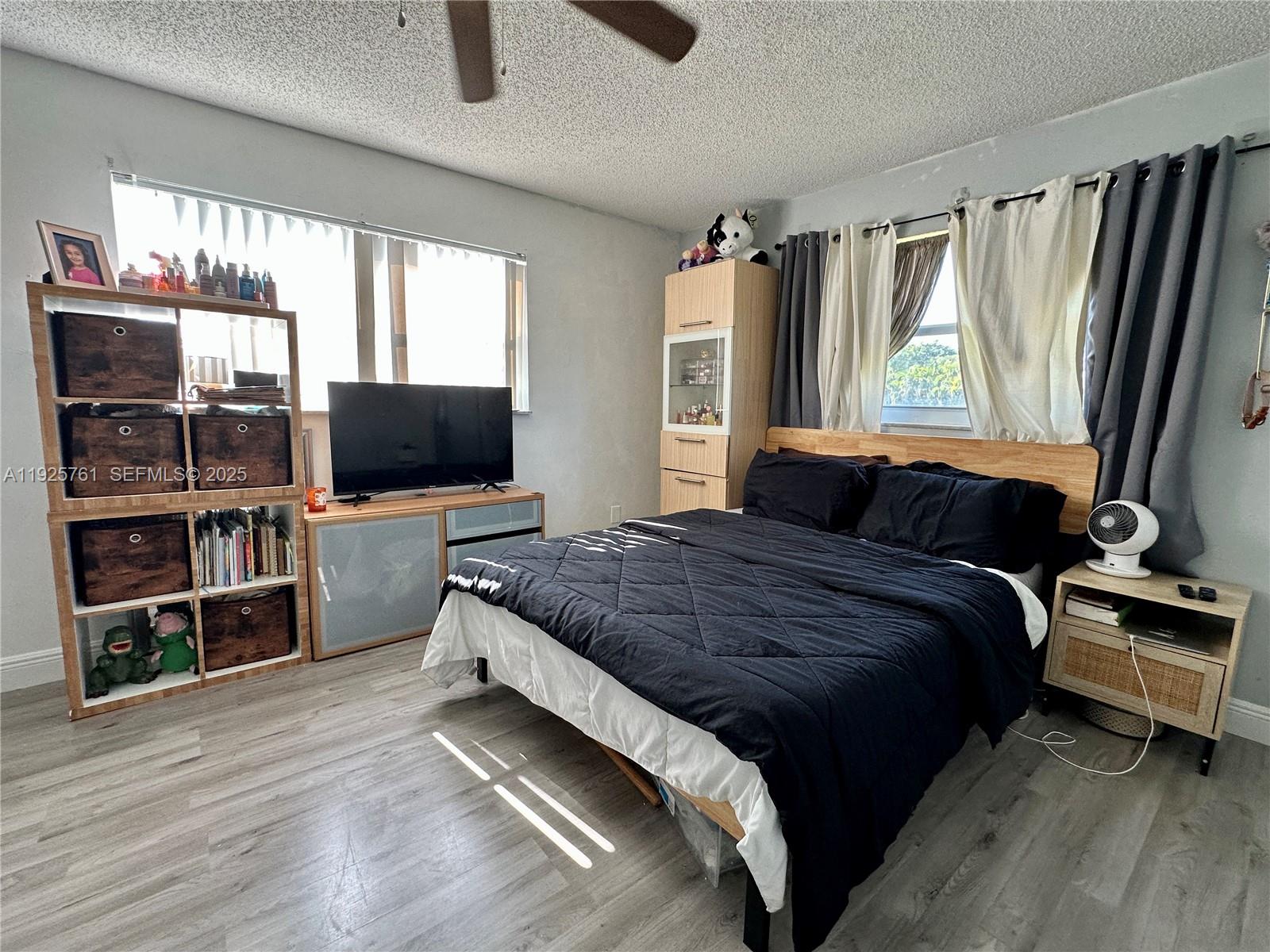 ORIOLE GOLF & TENNIS CLUB - Residential