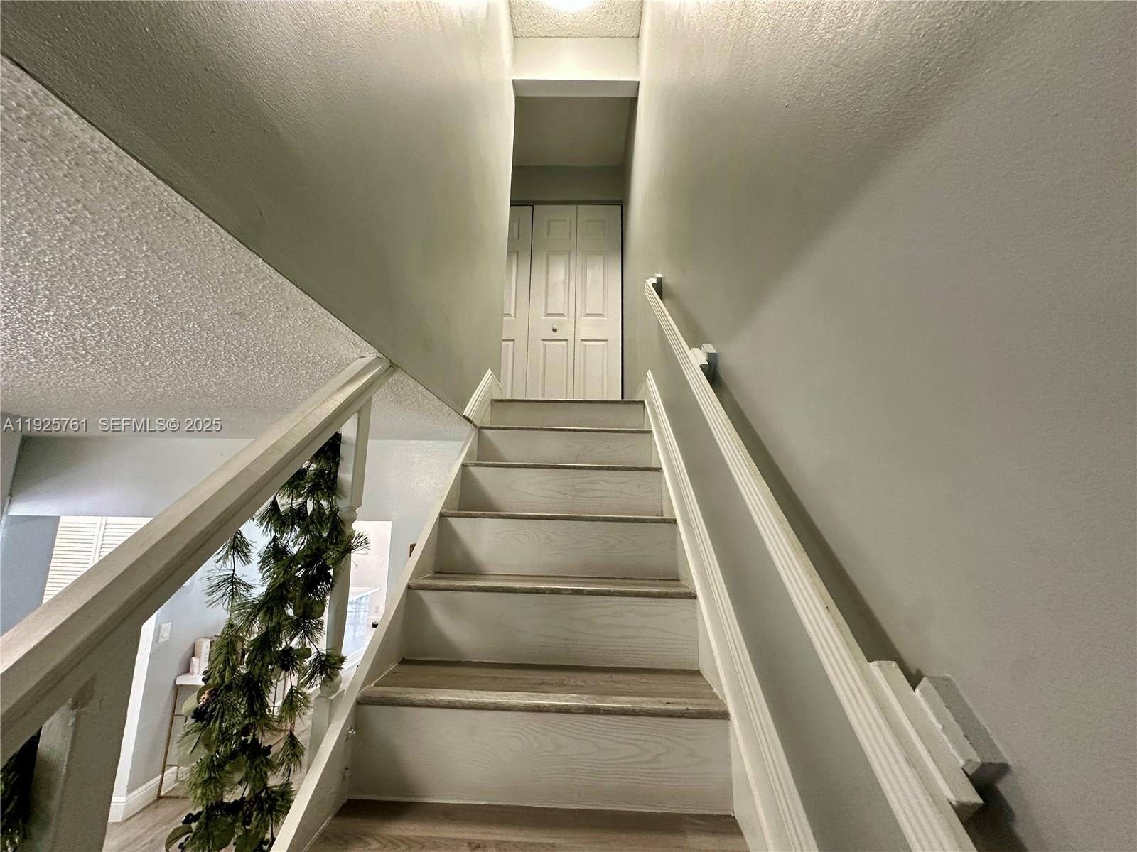 ORIOLE GOLF & TENNIS CLUB - Residential