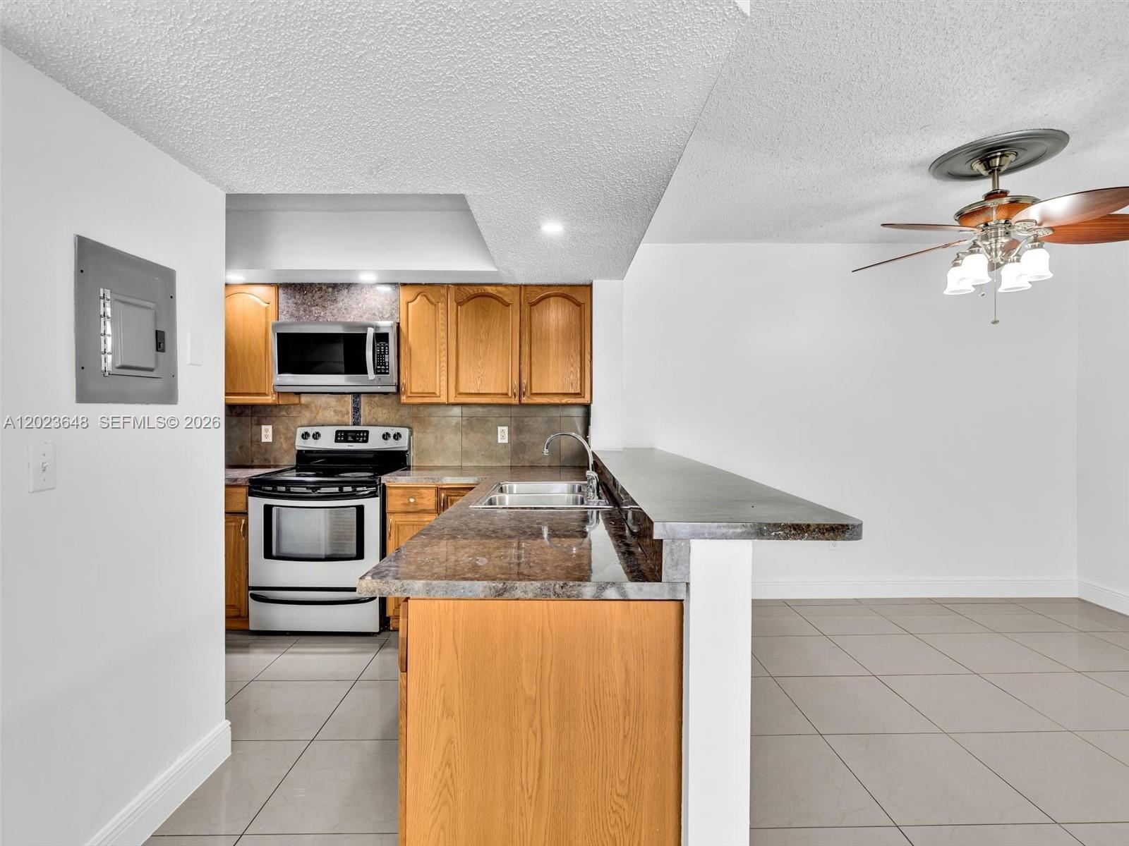 VILLA RUSTICA I CONDO - Residential