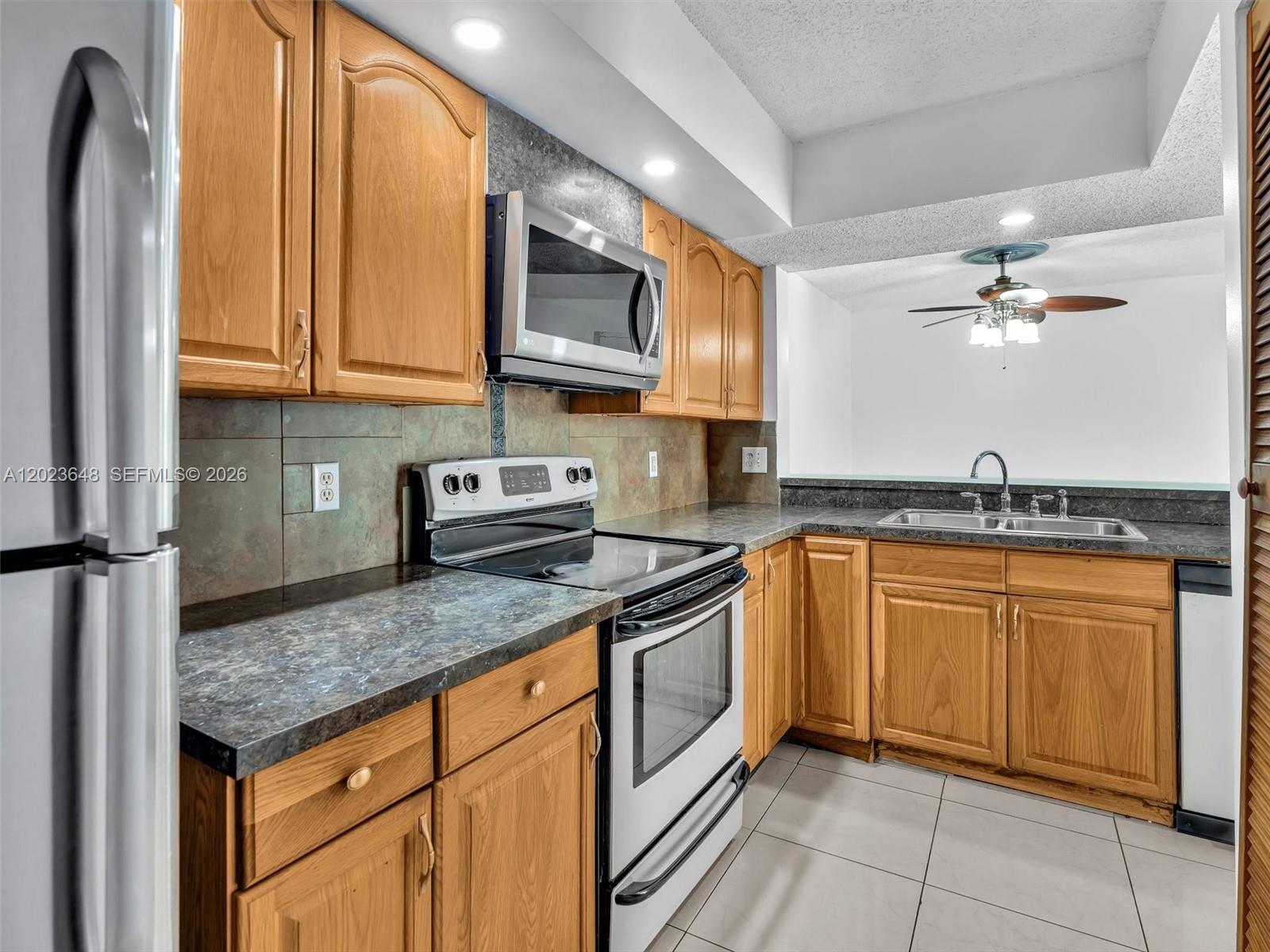 VILLA RUSTICA I CONDO - Residential