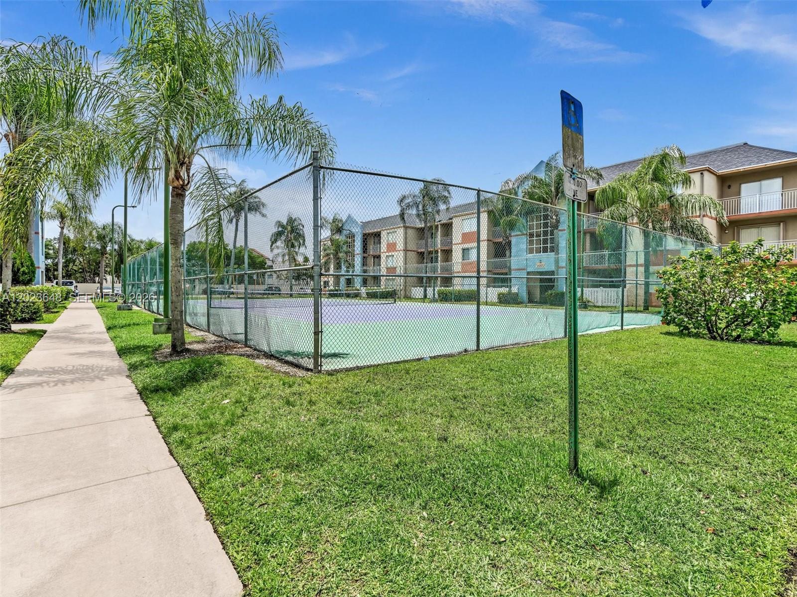 VILLA RUSTICA I CONDO - Residential