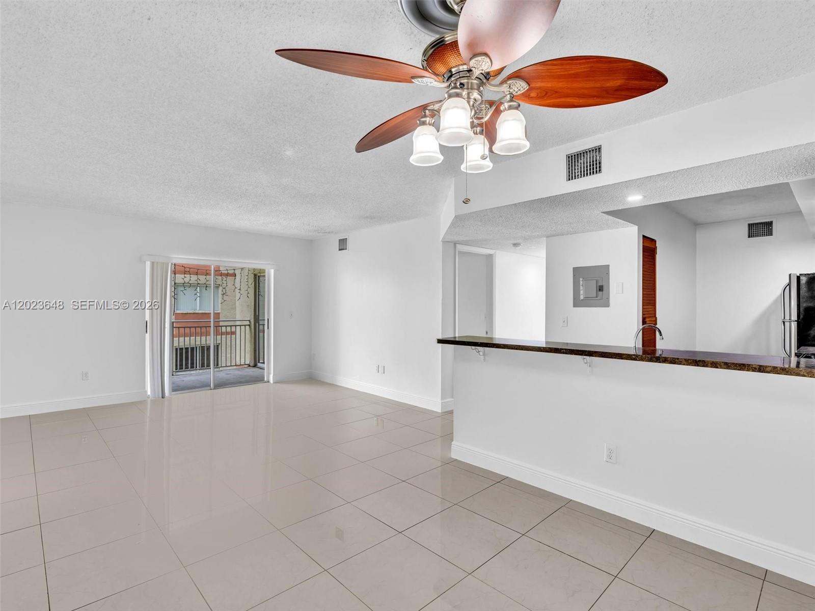 VILLA RUSTICA I CONDO - Residential
