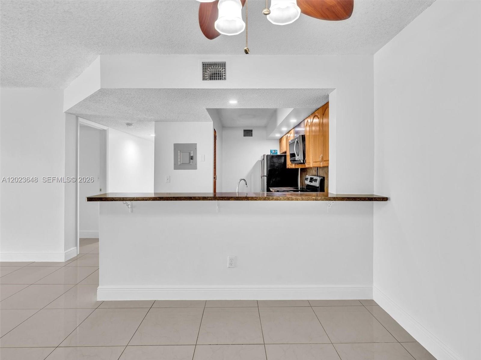 VILLA RUSTICA I CONDO - Residential