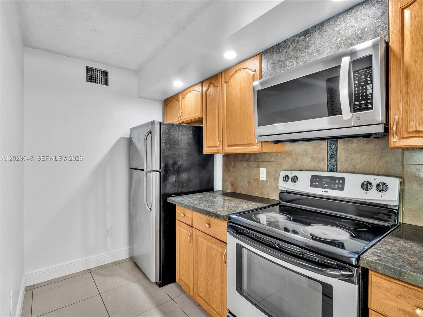 VILLA RUSTICA I CONDO - Residential