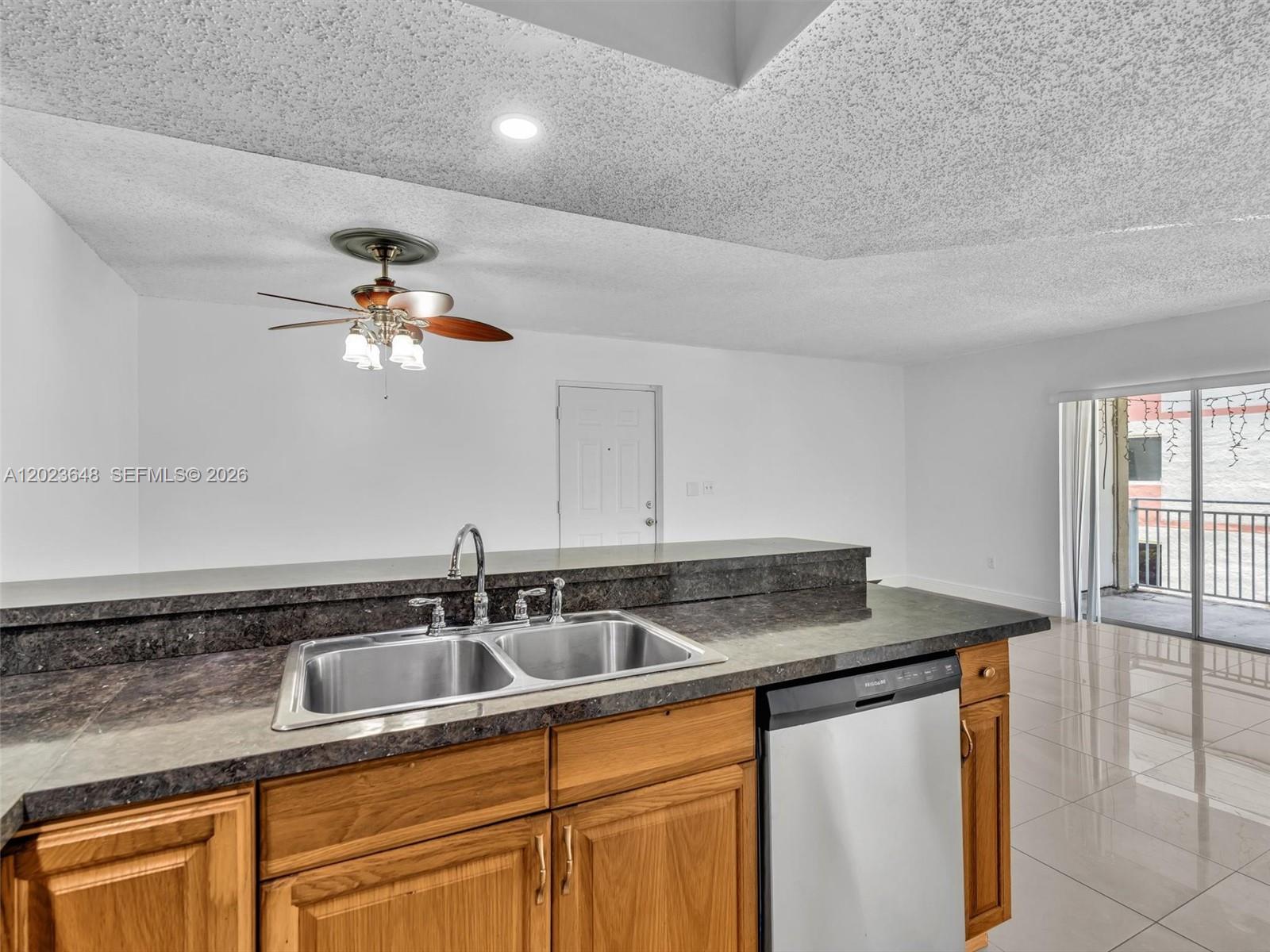 VILLA RUSTICA I CONDO - Residential