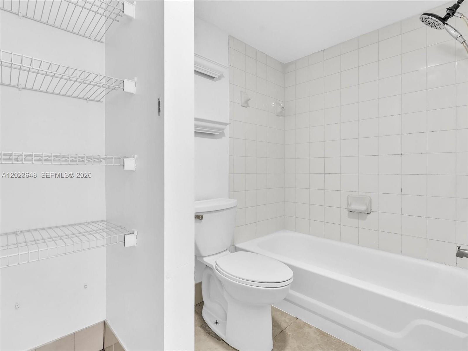 VILLA RUSTICA I CONDO - Residential