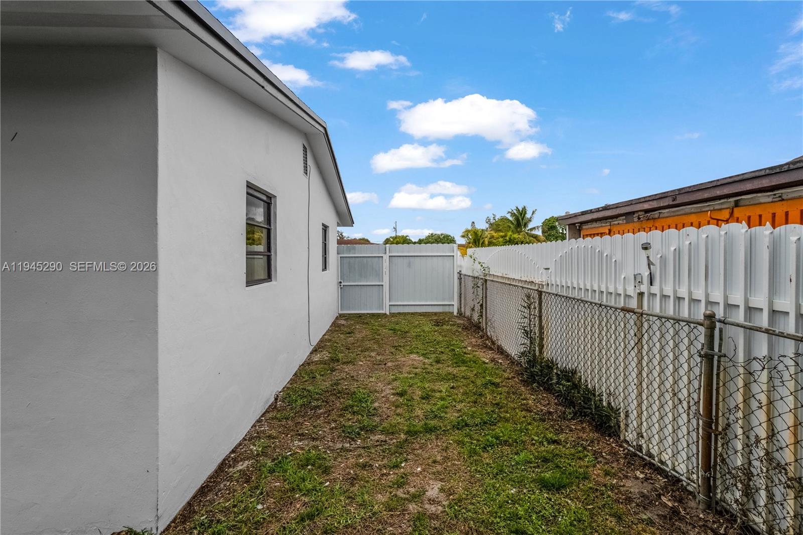 CAROL CITY REV PLAT - Residential