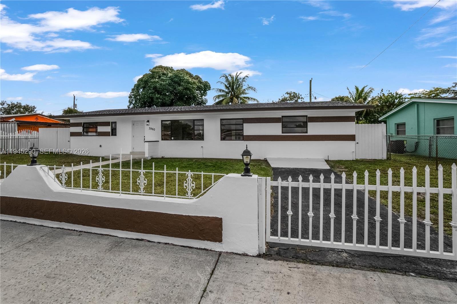 CAROL CITY REV PLAT - Residential