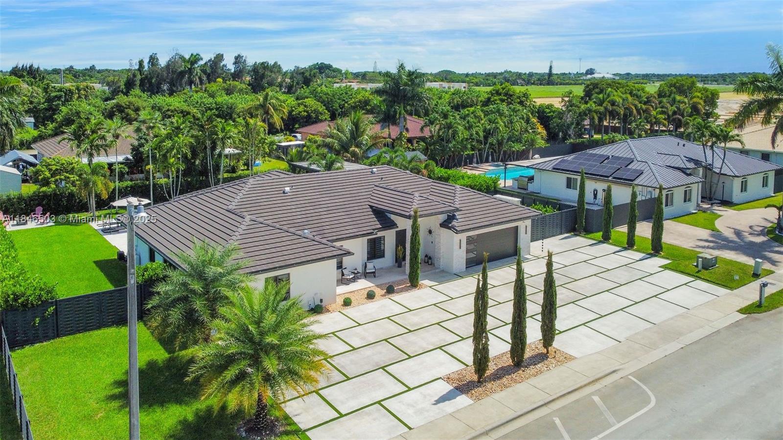 REDLANDS COVE - Residential