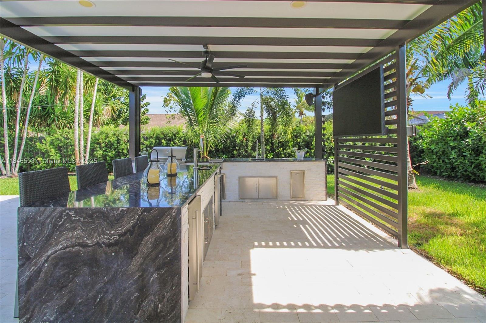 REDLANDS COVE - Residential