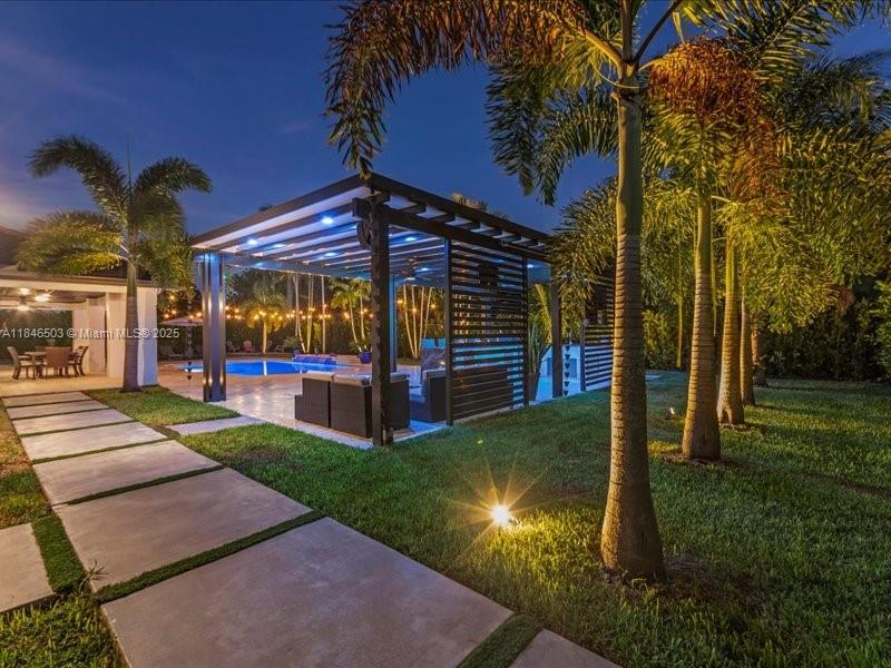 REDLANDS COVE - Residential