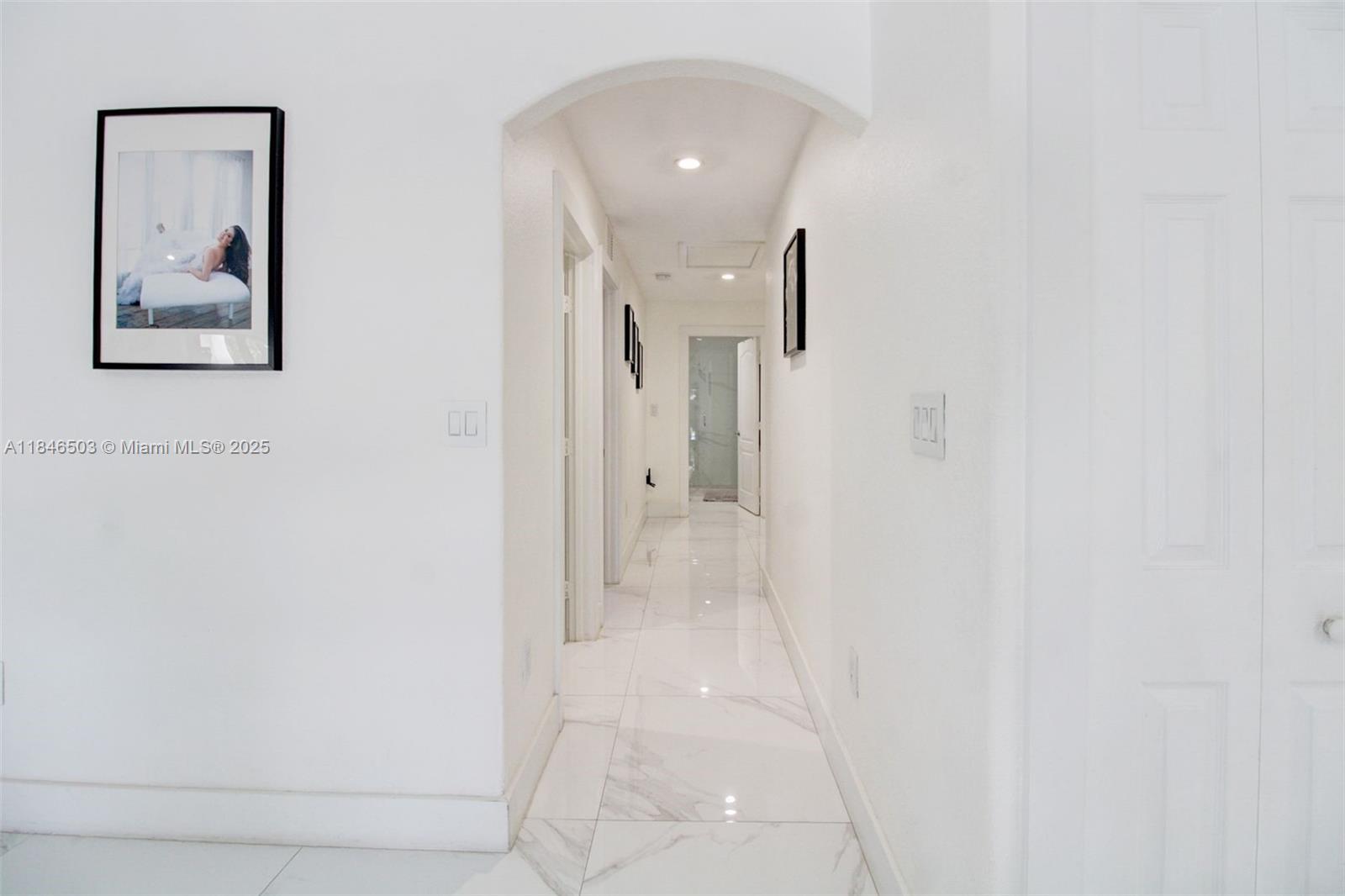 REDLANDS COVE - Residential