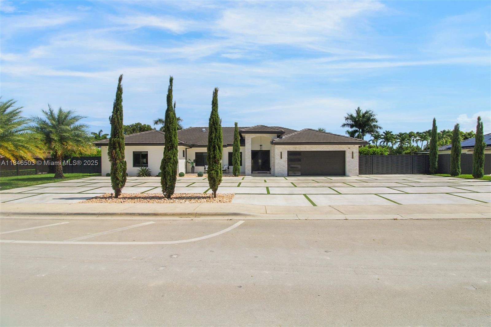 REDLANDS COVE - Residential