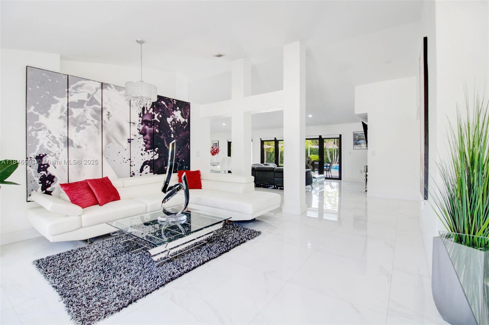 REDLANDS COVE - Residential