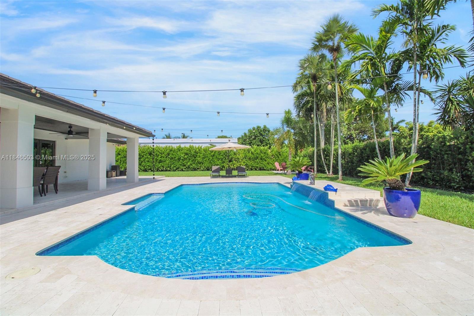 REDLANDS COVE - Residential